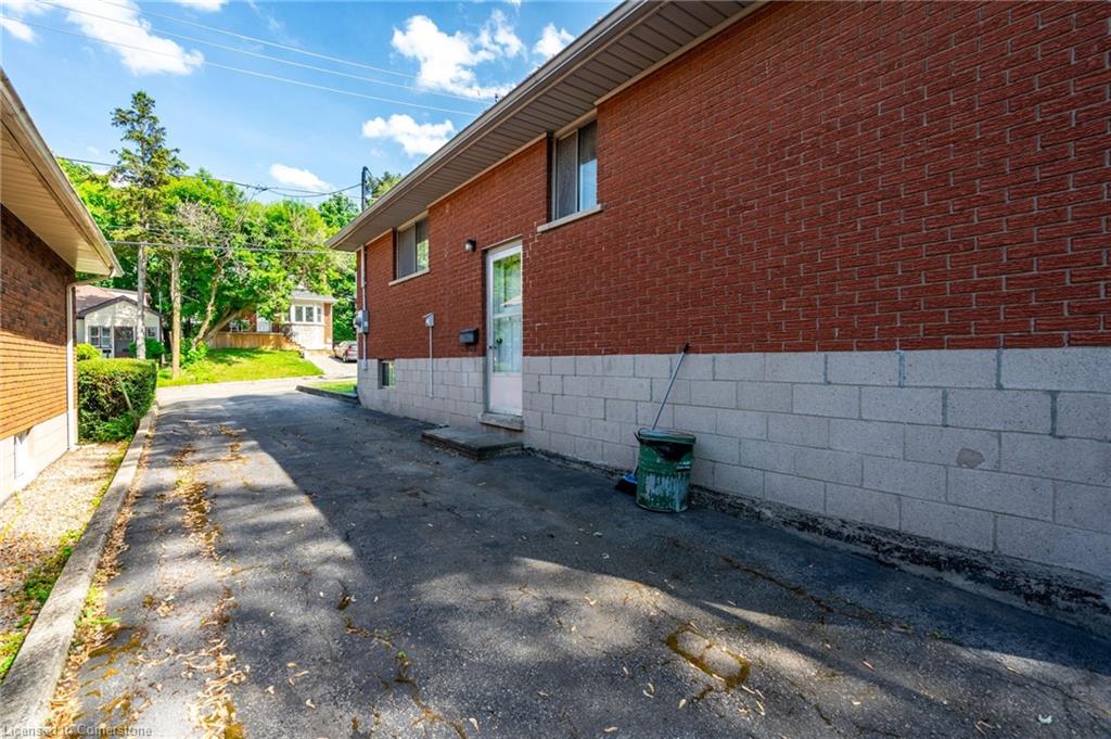 218 Bowman Street Property Photo 44