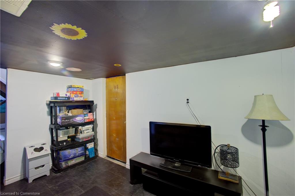 20 Dunham Avenue Property Photo 32