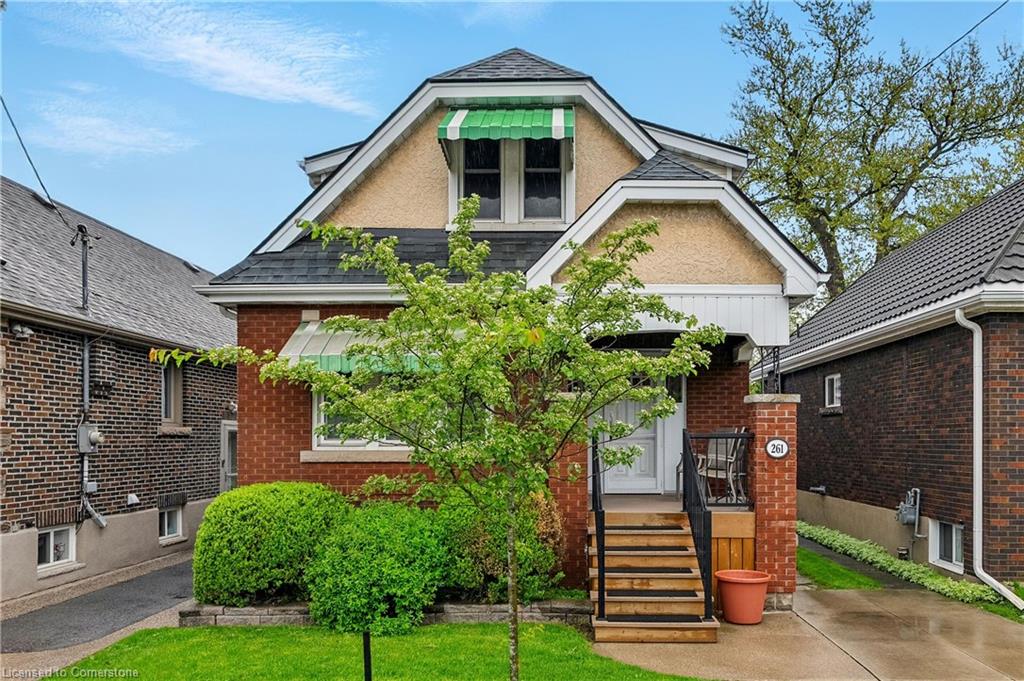 261 Wexford Avenue S Property Photo 1