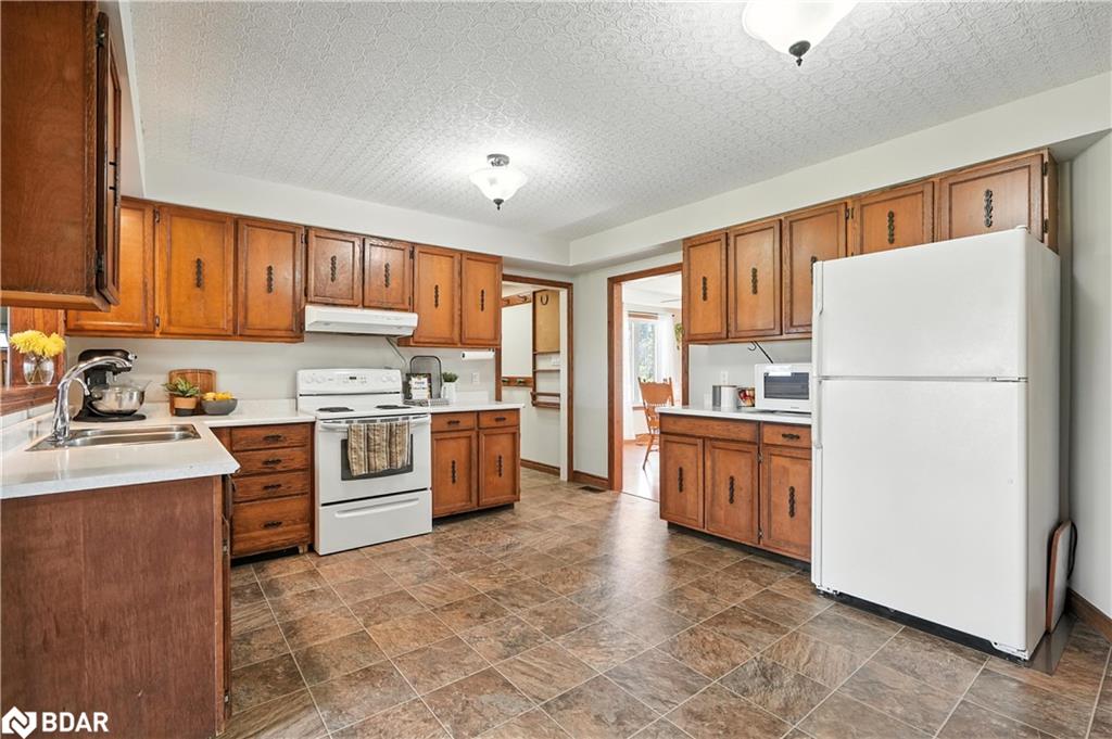 558 Line 1 S Property Photo 7