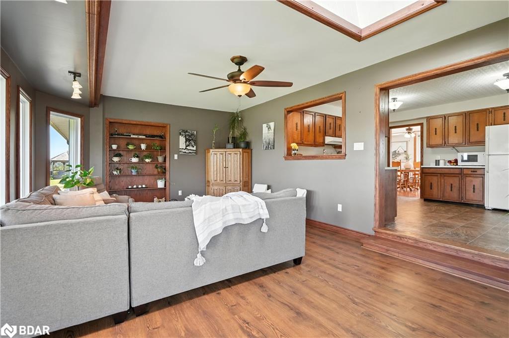 558 Line 1 S Property Photo 12