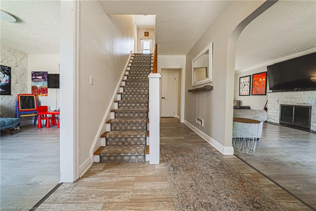 43 Franklin Street Property Photo 5