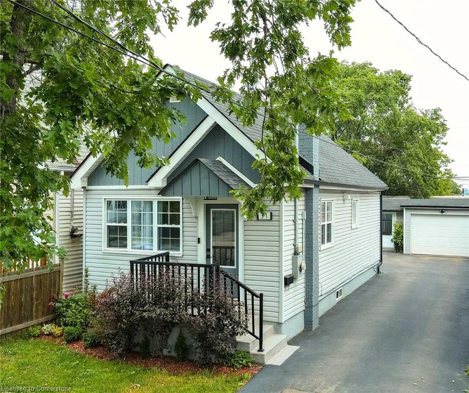 31 Newlands Avenue Property Photo 1