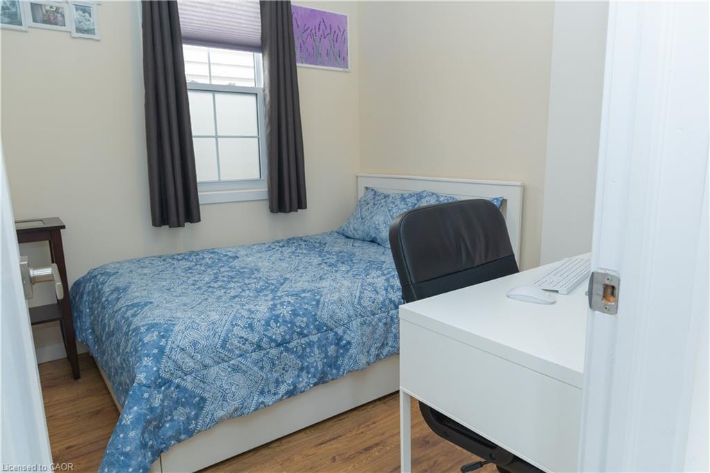 31 Newlands Avenue Property Photo 9