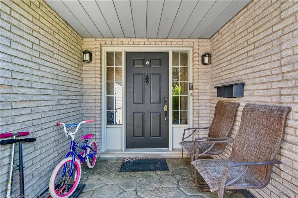 11 Sumner Crescent Property Photo 3