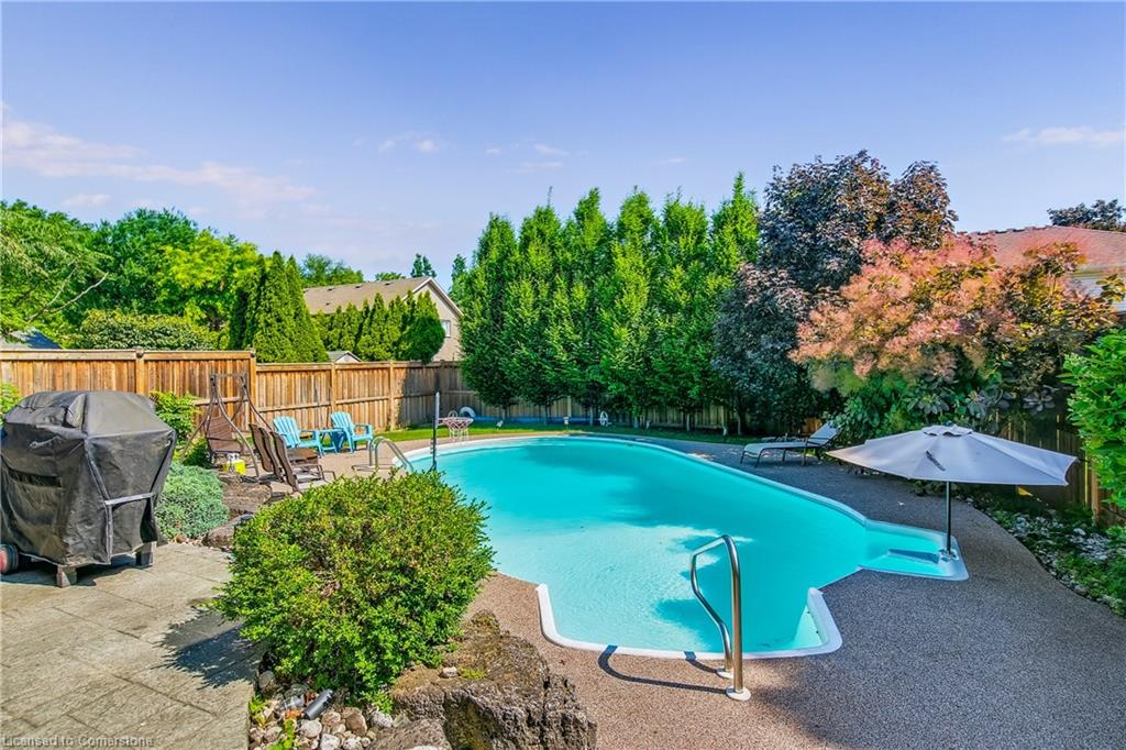 11 Sumner Crescent Property Photo 35