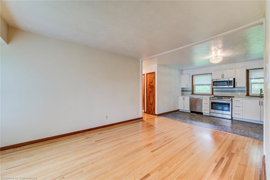 8 Gordon Street Property Photo 9