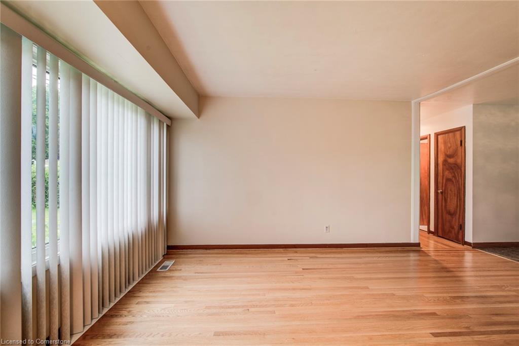 8 Gordon Street Property Photo 10