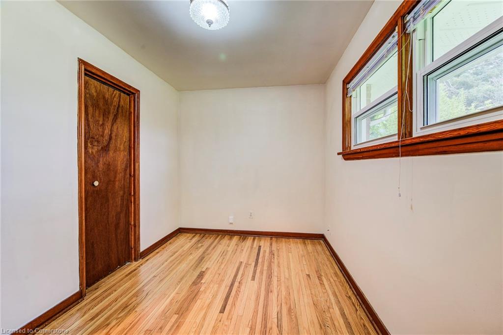 8 Gordon Street Property Photo 22