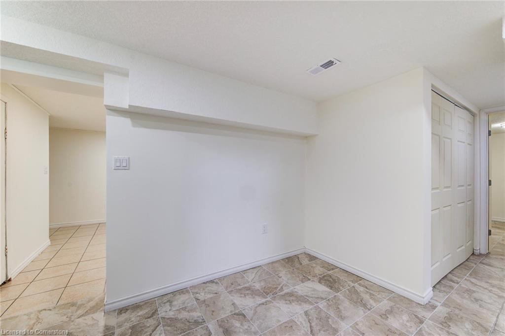 8 Gordon Street Property Photo 32
