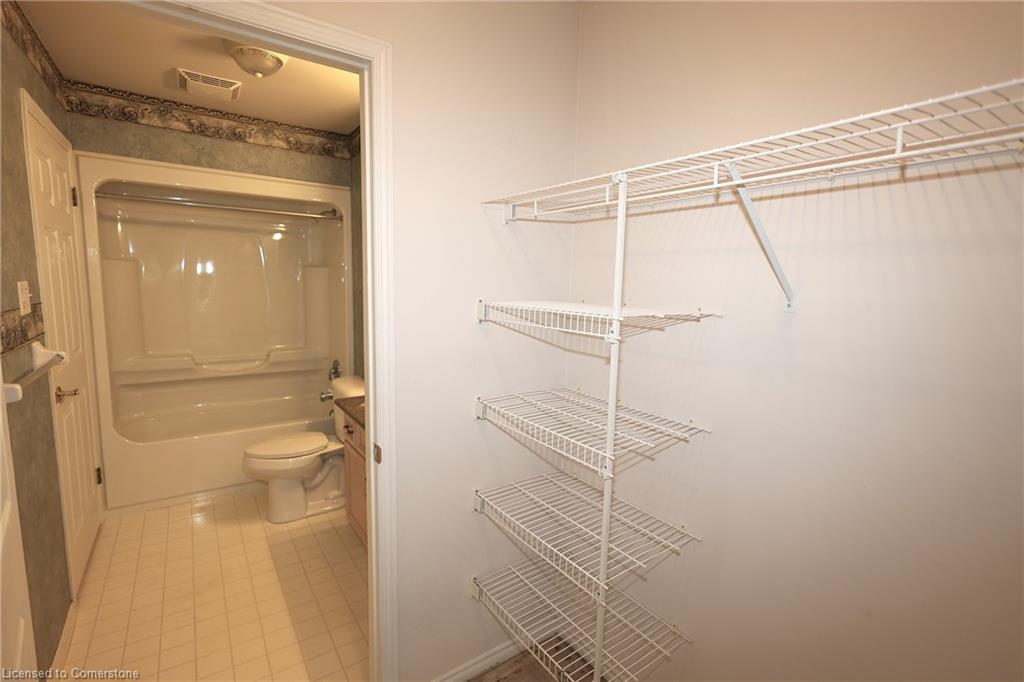 7-21 Foell Street Property Photo 15