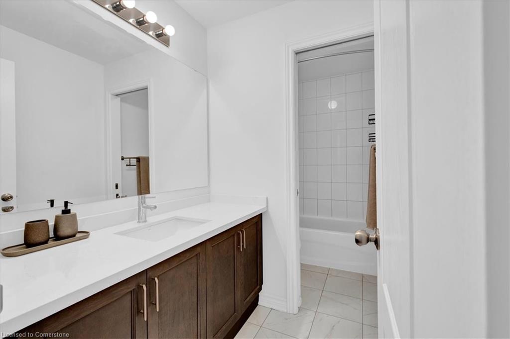 26-383 Dundas Street E Property Photo 16