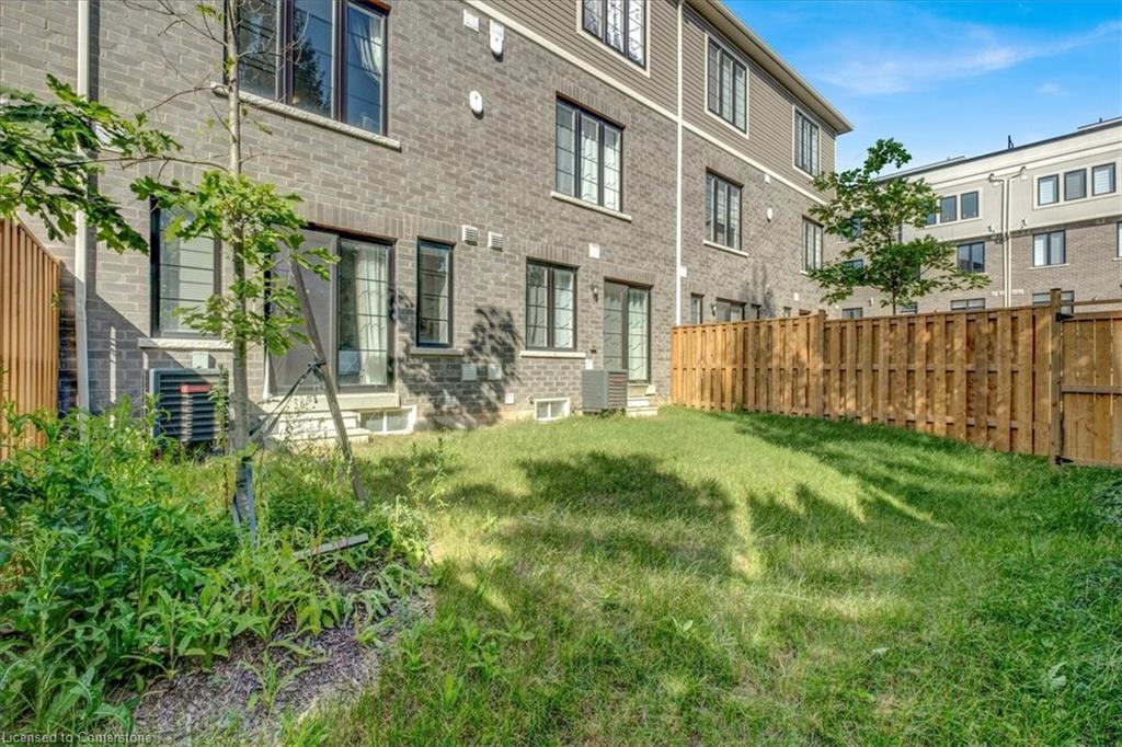 26-383 Dundas Street E Property Photo 26