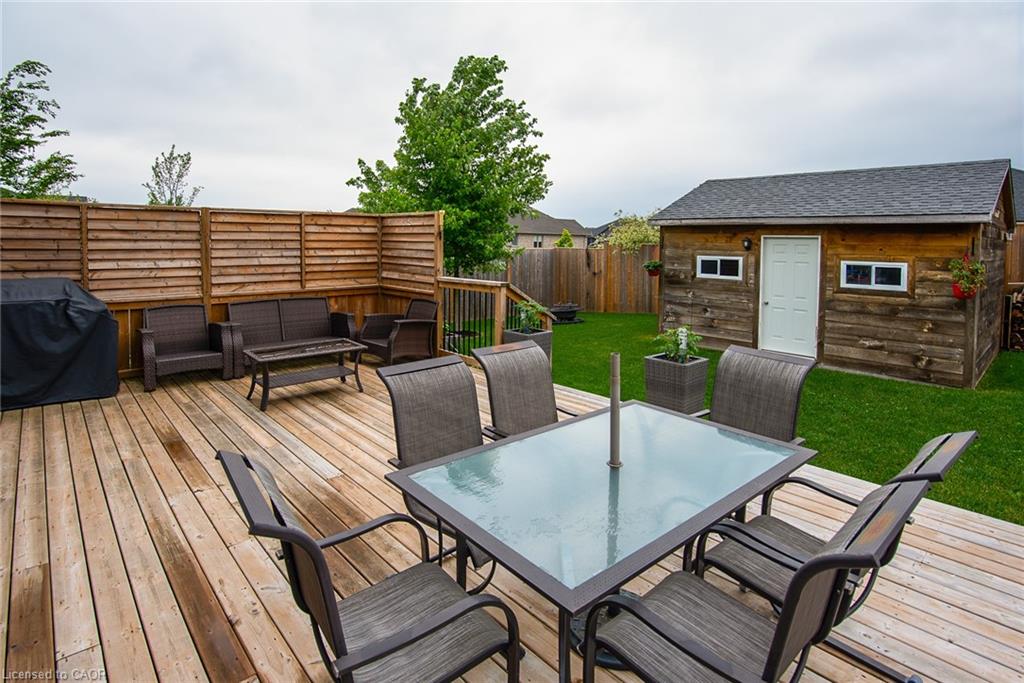 102 Forbes Crescent Property Photo 3