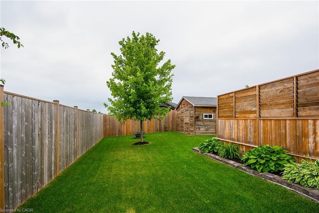 102 Forbes Crescent Property Photo 7