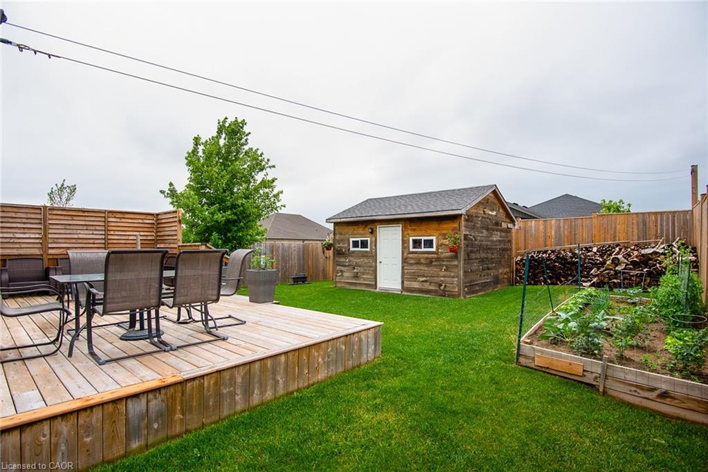 102 Forbes Crescent Property Photo 8