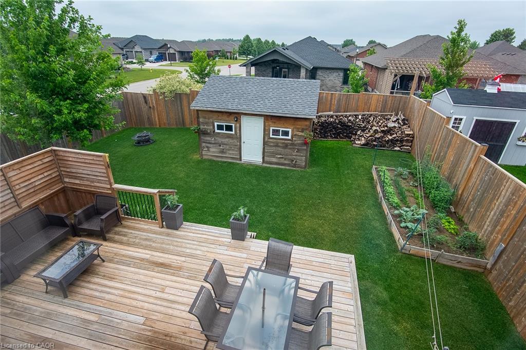 102 Forbes Crescent Property Photo 9