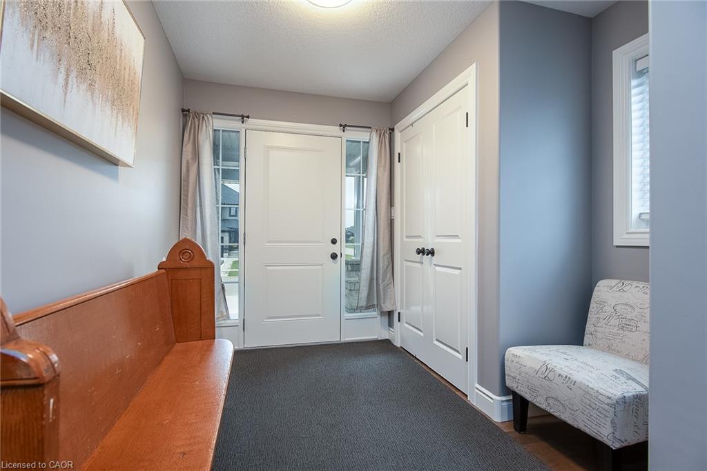 102 Forbes Crescent Property Photo 11