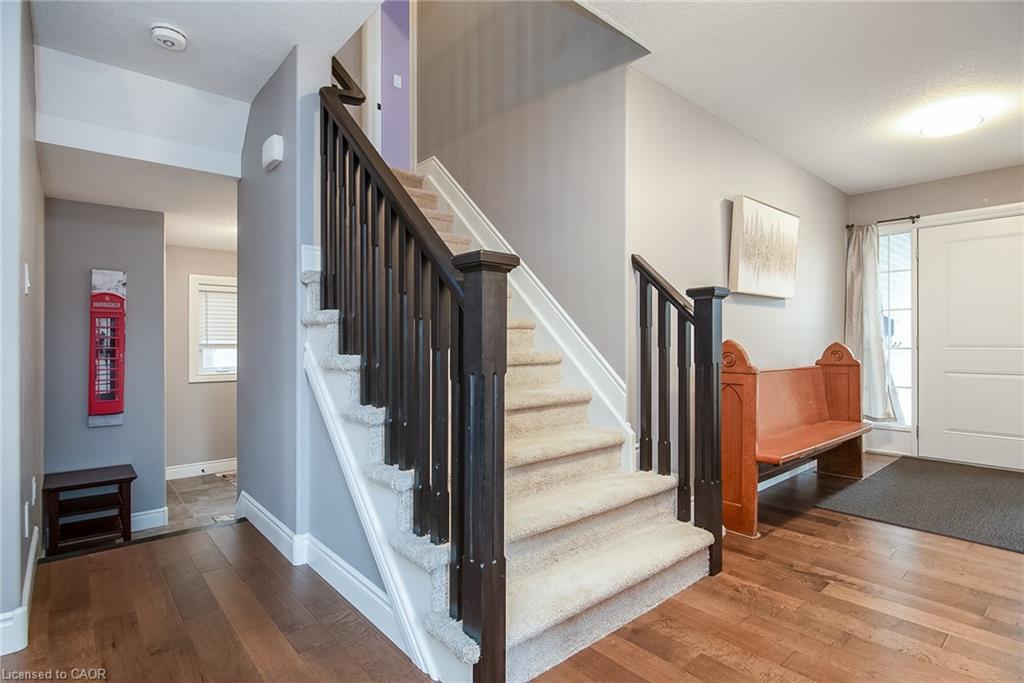 102 Forbes Crescent Property Photo 25