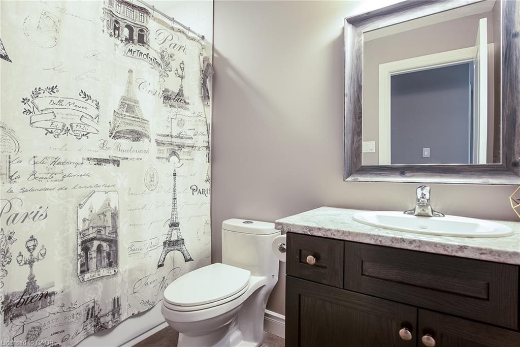 102 Forbes Crescent Property Photo 34