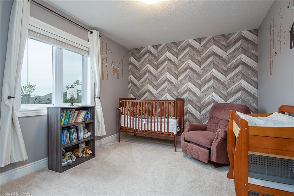 102 Forbes Crescent Property Photo 35