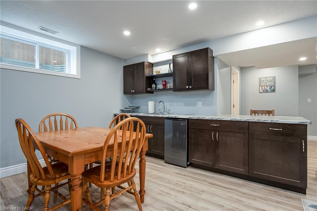 102 Forbes Crescent Property Photo 42