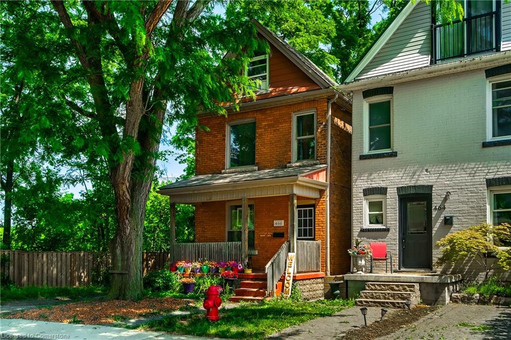 466 Charlton Avenue W