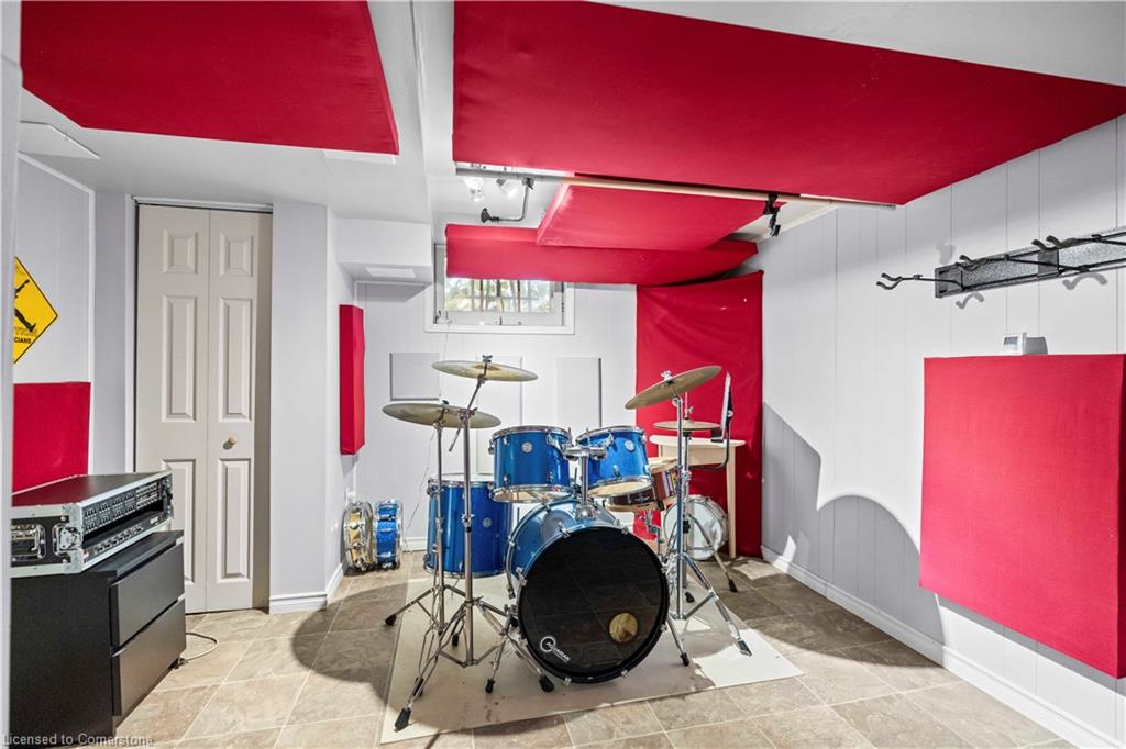 48 Franklin Avenue Property Photo 31