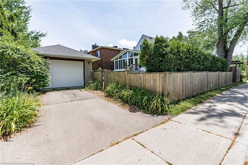 48 Franklin Avenue Property Photo 42