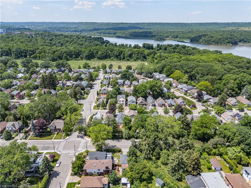 48 Franklin Avenue Property Photo 45