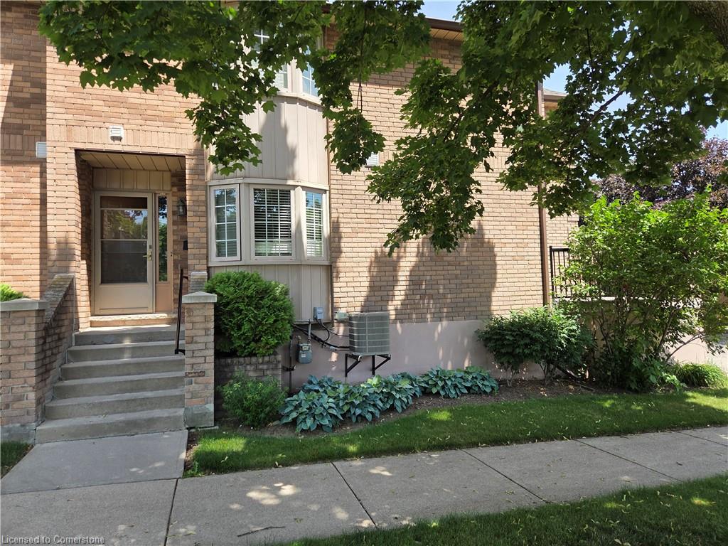 38-38 Elora Drive Property Photo 1