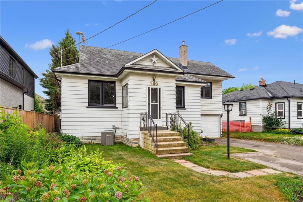 160 Forfar Street E Property Photo 2