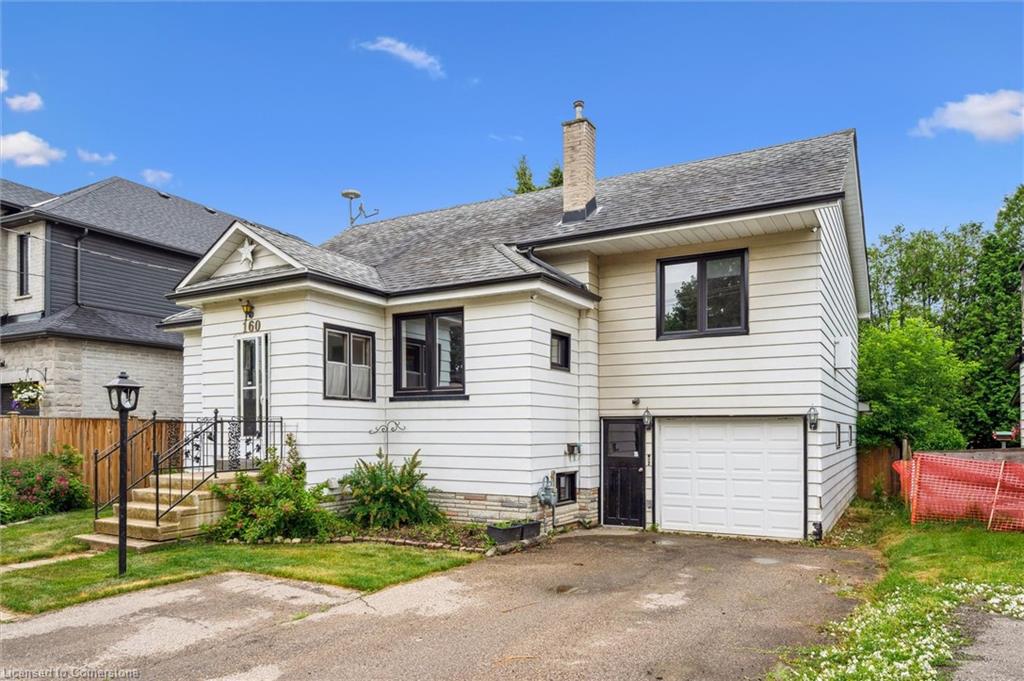 160 Forfar Street E Property Photo 3
