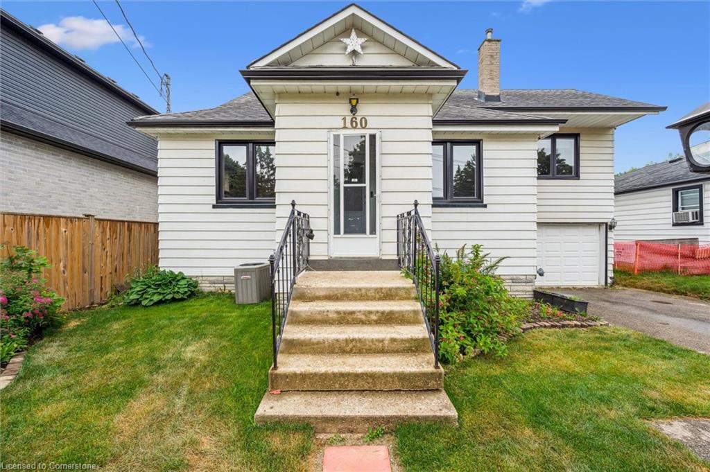 160 Forfar Street E Property Photo 5