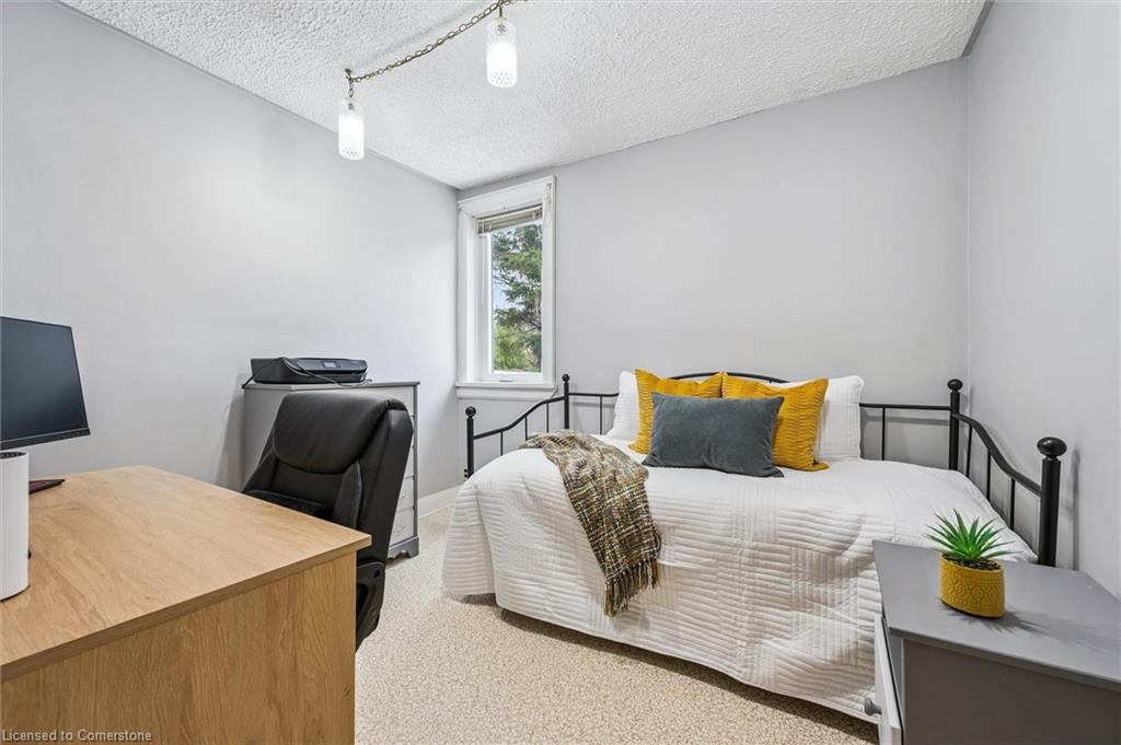 160 Forfar Street E Property Photo 17