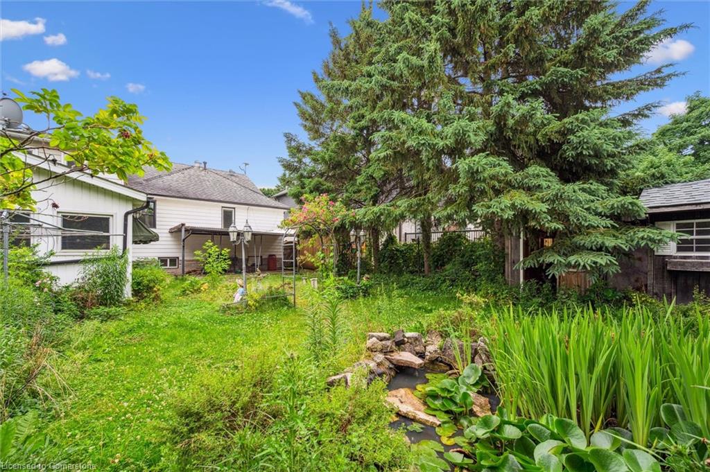 160 Forfar Street E Property Photo 38