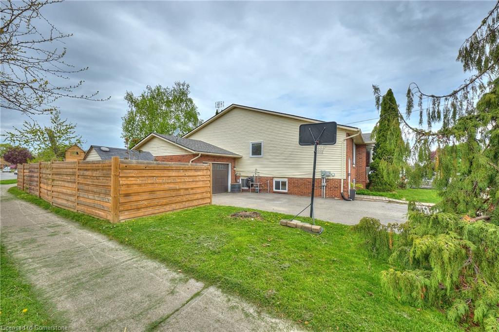 3958 23rd Street Property Photo 6