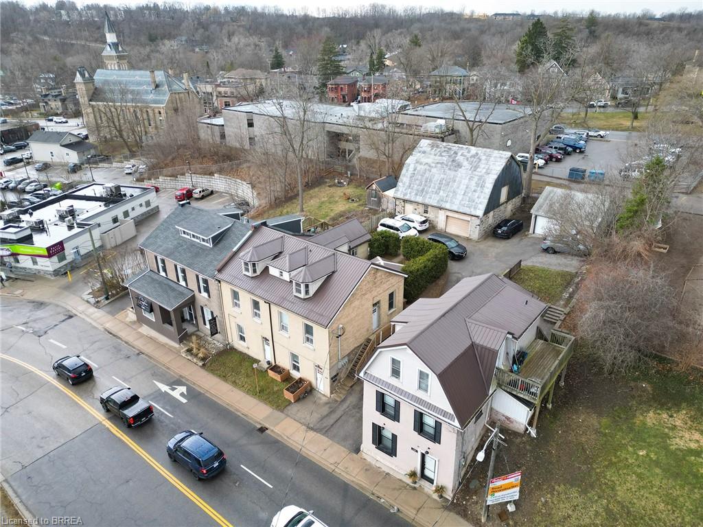 142 Grand River Street N Property Photo 3