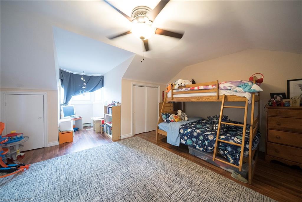 142 Grand River Street N Property Photo 15