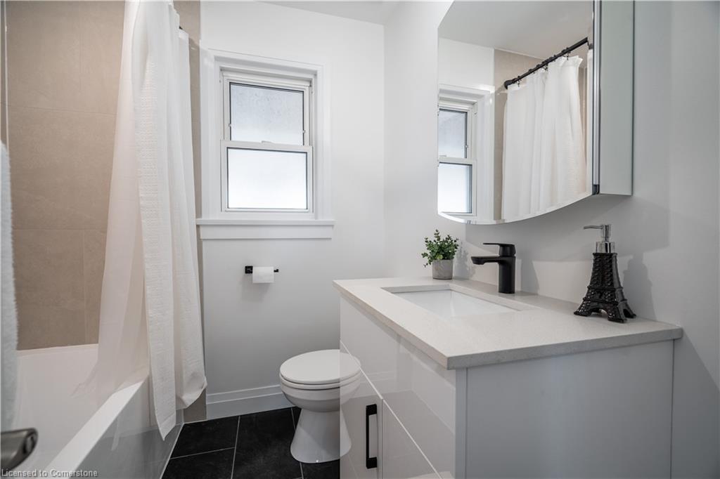 14 Milton Road Property Photo 28