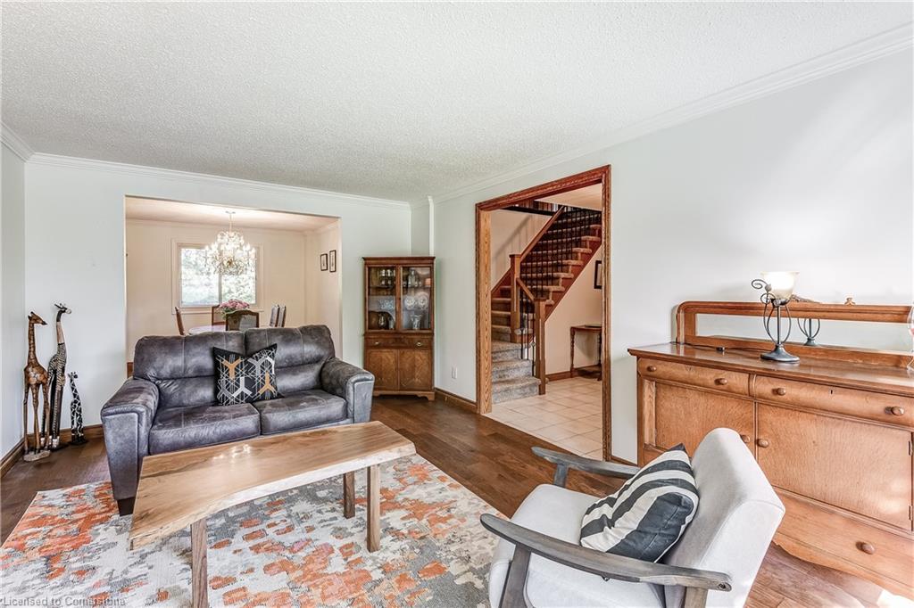 645 Dynes Road Property Photo 11