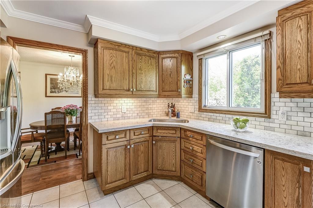 645 Dynes Road Property Photo 18
