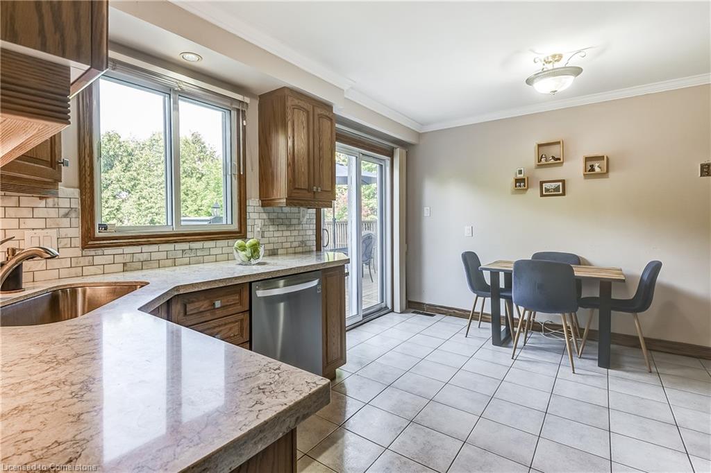 645 Dynes Road Property Photo 19