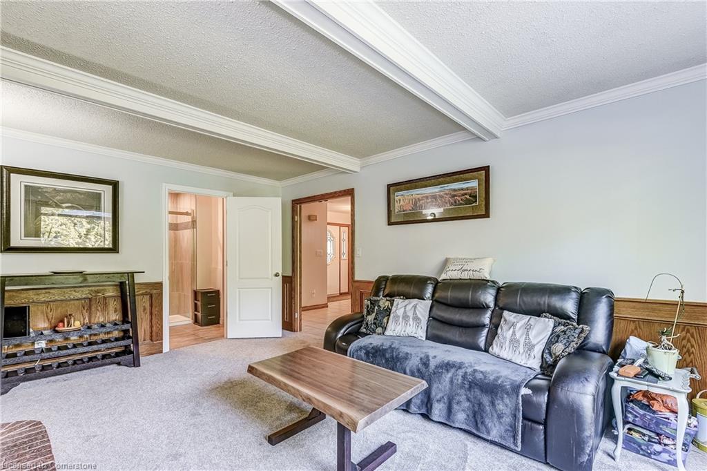 645 Dynes Road Property Photo 22
