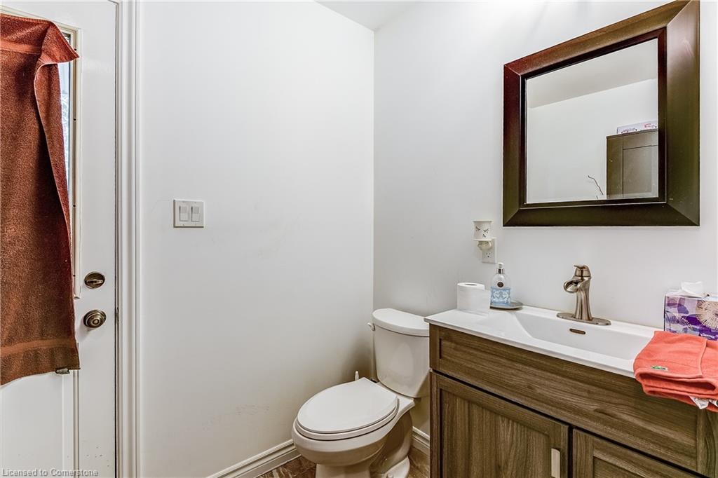 645 Dynes Road Property Photo 24