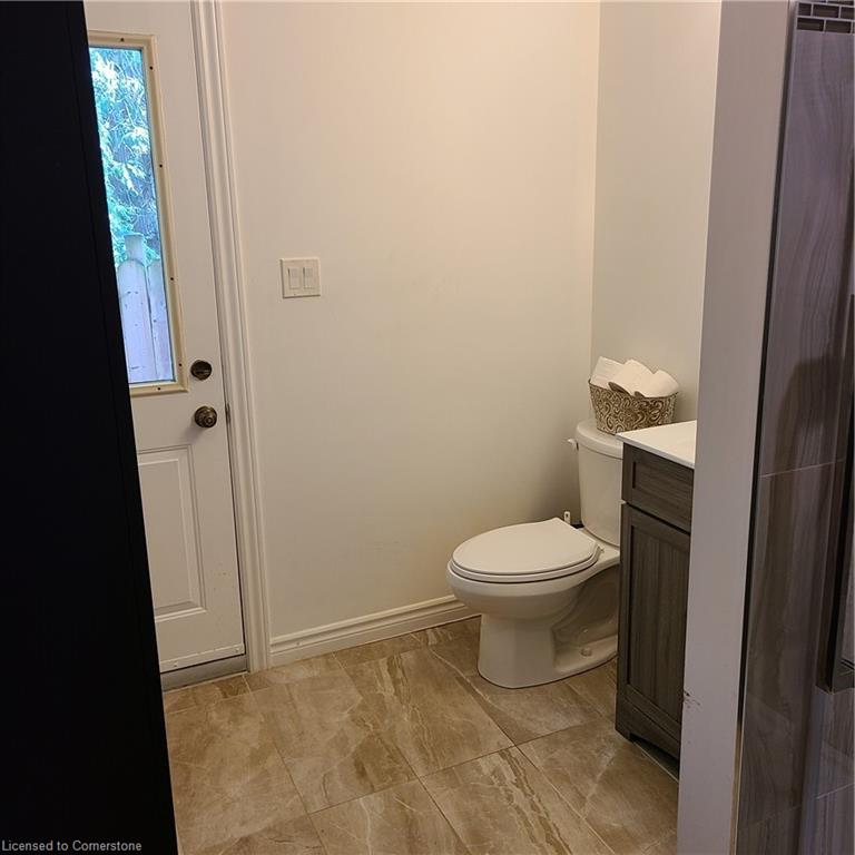 645 Dynes Road Property Photo 25