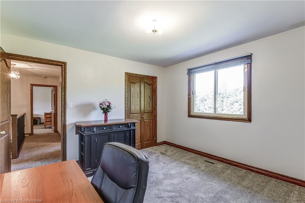 645 Dynes Road Property Photo 30