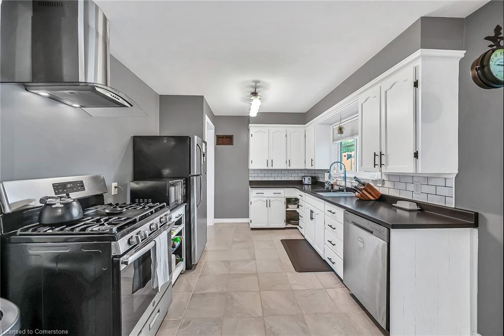 4 Clifford Street Property Photo 8