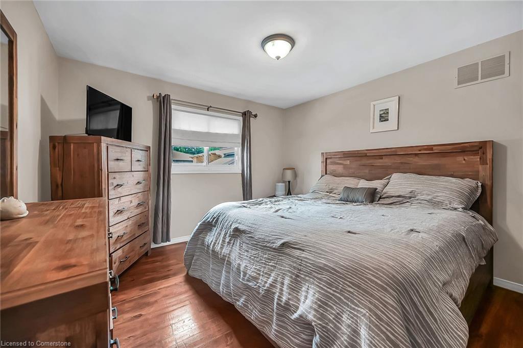 4 Clifford Street Property Photo 18