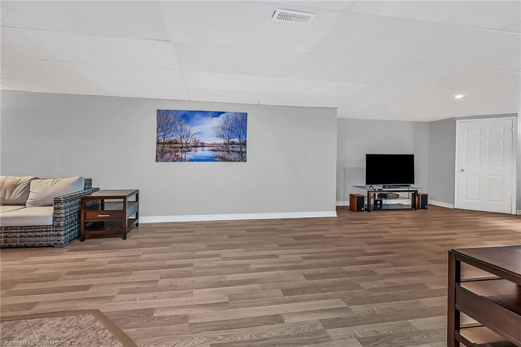 4 Clifford Street Property Photo 26